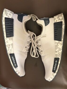 Adidas Women’s White/Black/Grey NMD R1 Sneakers